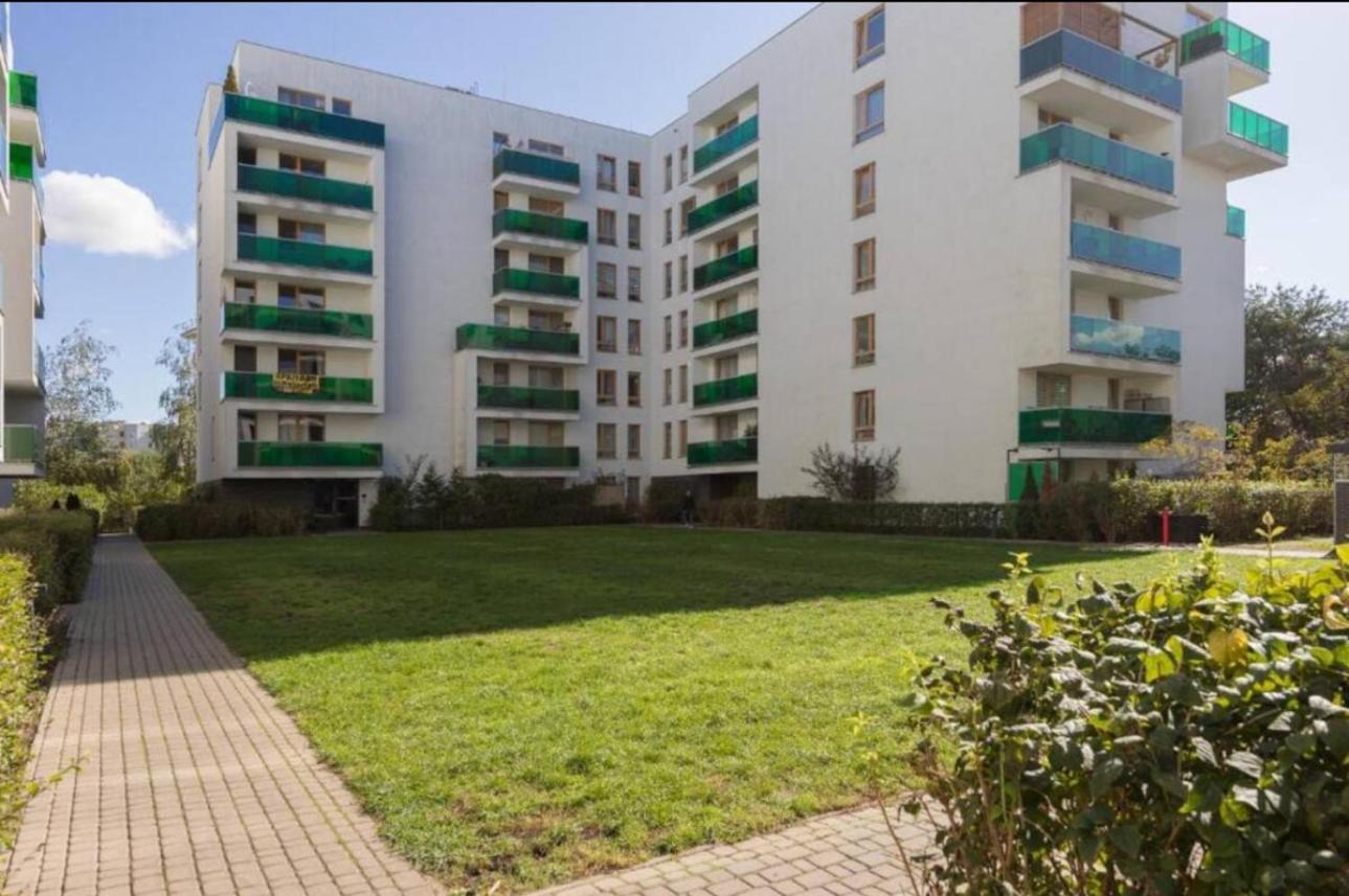 Shiraz Trio Apartament Varsavia Esterno foto